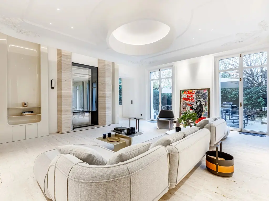 55 Av. Foch , PARIJS