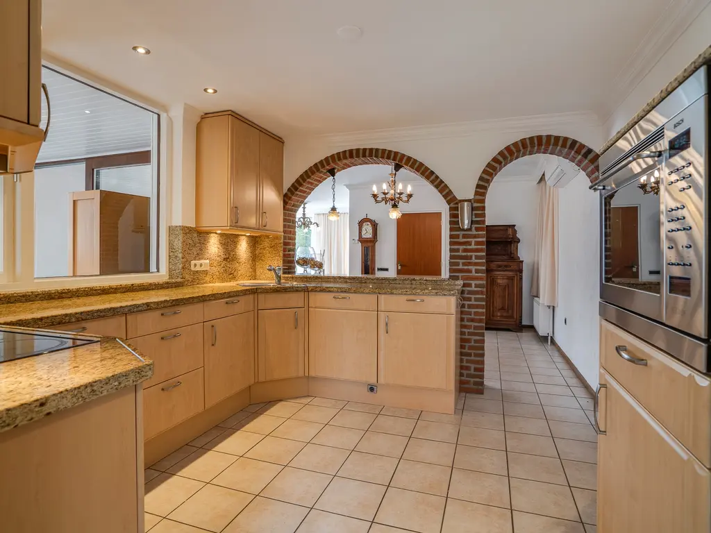 Gouverneur Houbenstraat 40, Stevensweert
