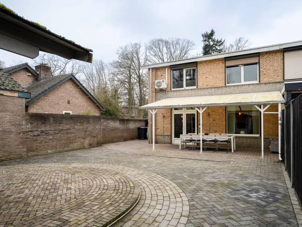Sint Camillusstraat 25, Roermond