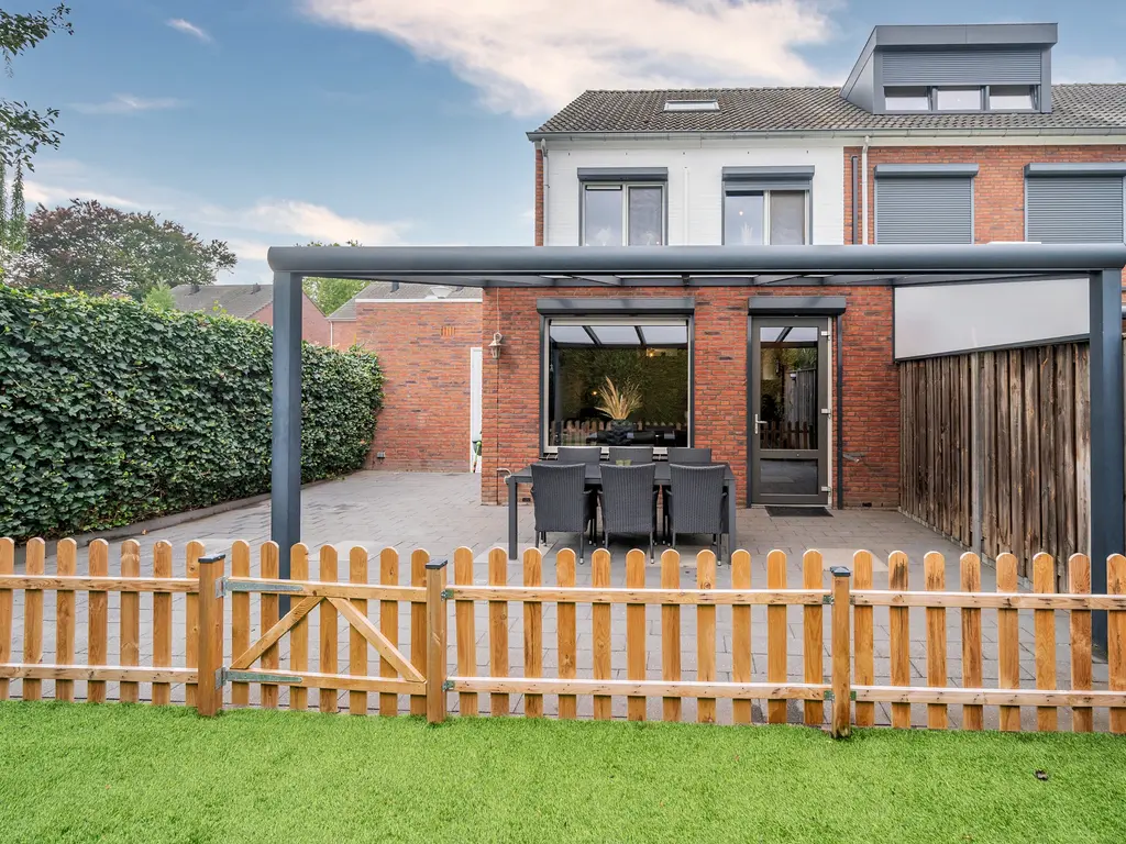 Schoolpad 50, Roermond
