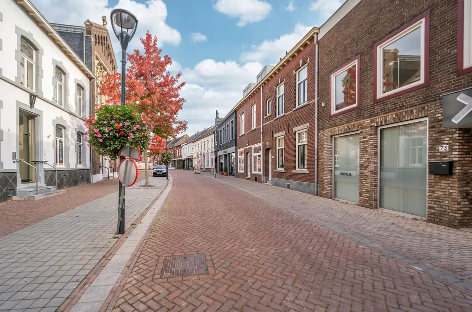 Bovenste straat 73A