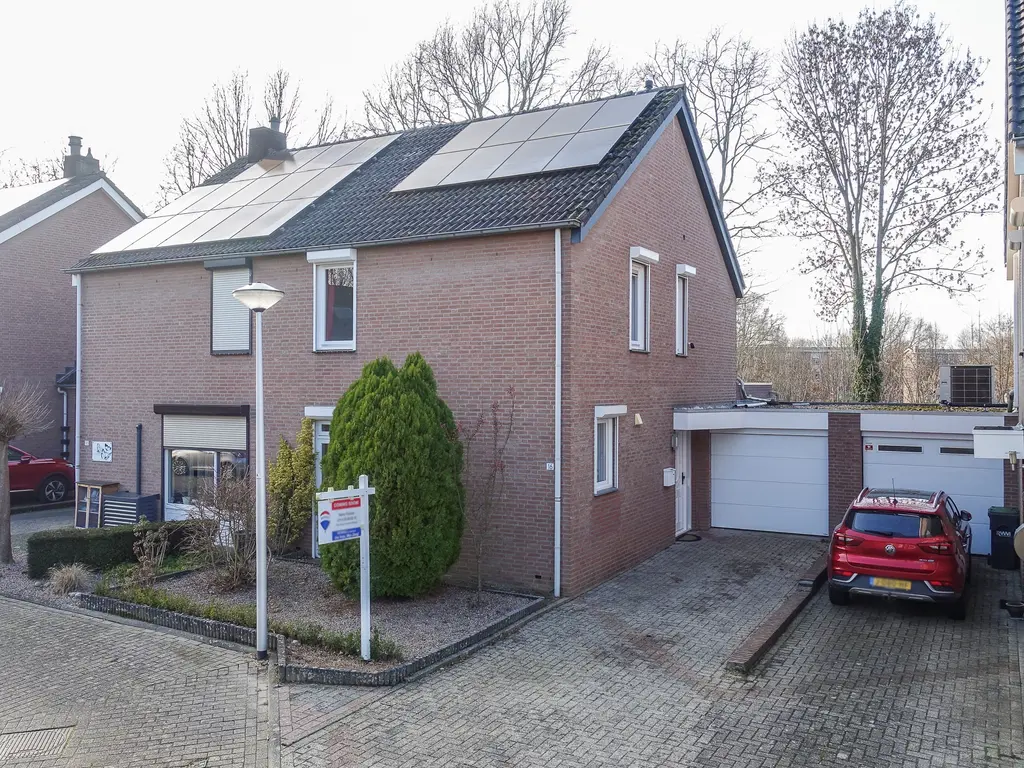 Maria van Bourgondiëstraat 16, Sittard