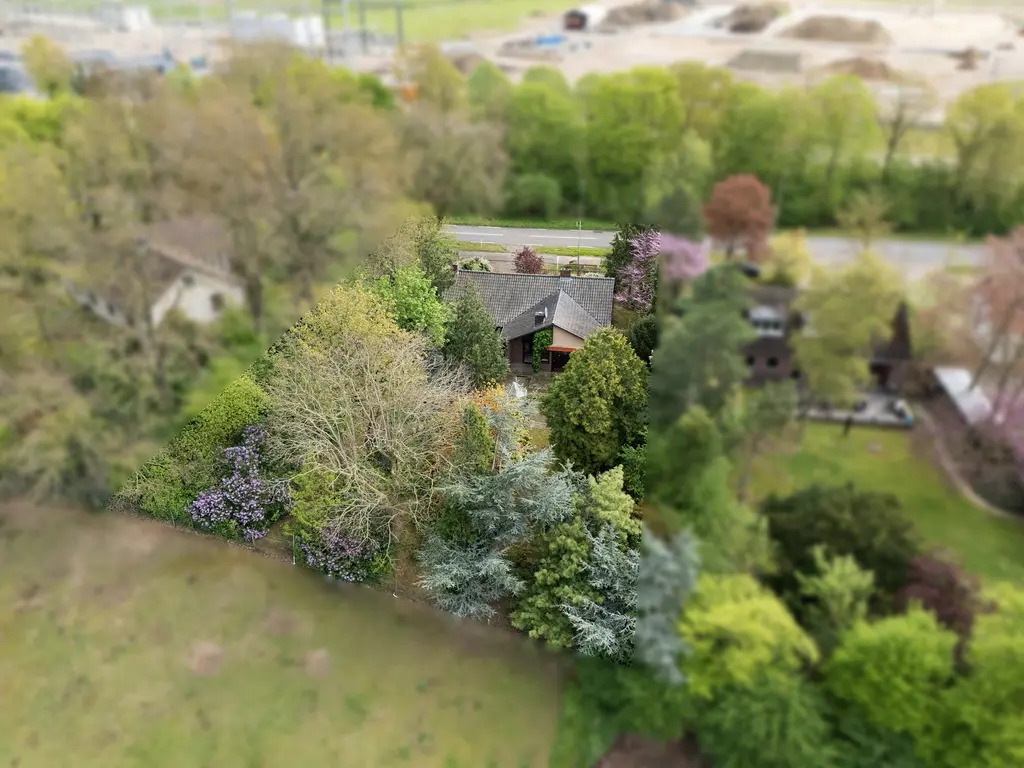 Roermondseweg 82, Haelen