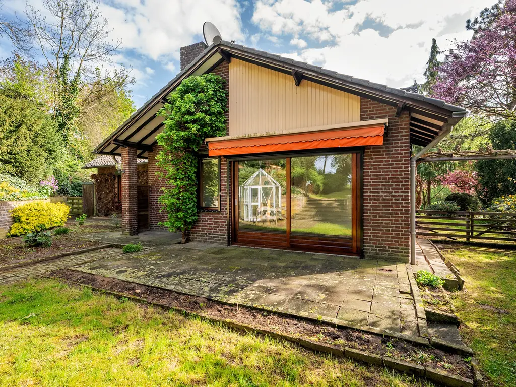 Roermondseweg 82, Haelen