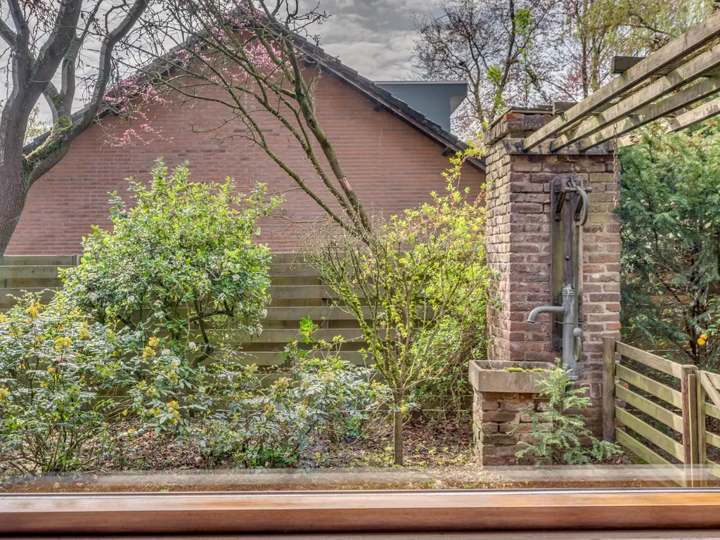 Roermondseweg 82, Haelen