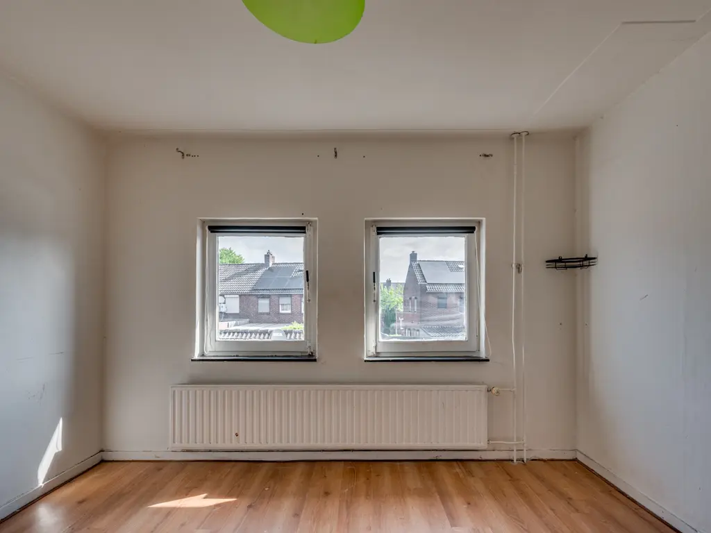 Koningin Regentesselaan 135, Roermond