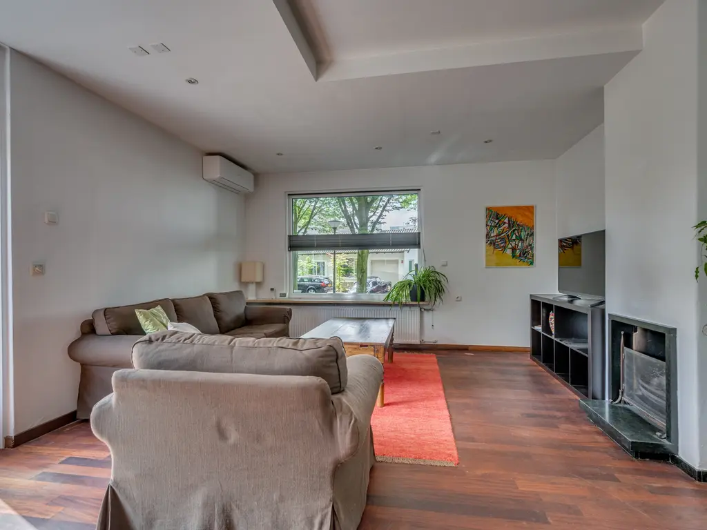 Le Bron De Vexelastraat 2, Roermond