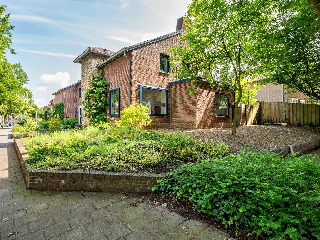 Le Bron De Vexelastraat 2, Roermond