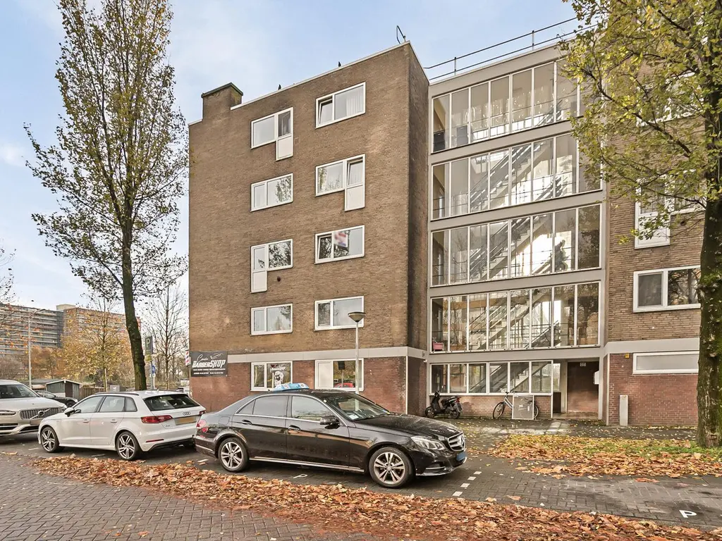 Linnaeusstraat 230, Zaandam