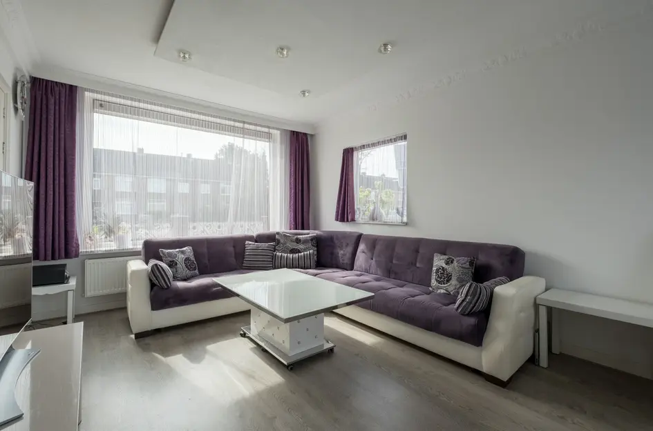 Walraven van Hallstraat 11