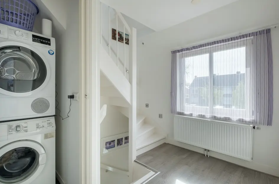Walraven van Hallstraat 11
