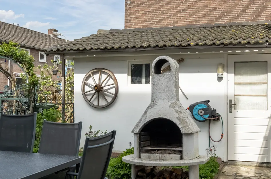 Walraven van Hallstraat 11
