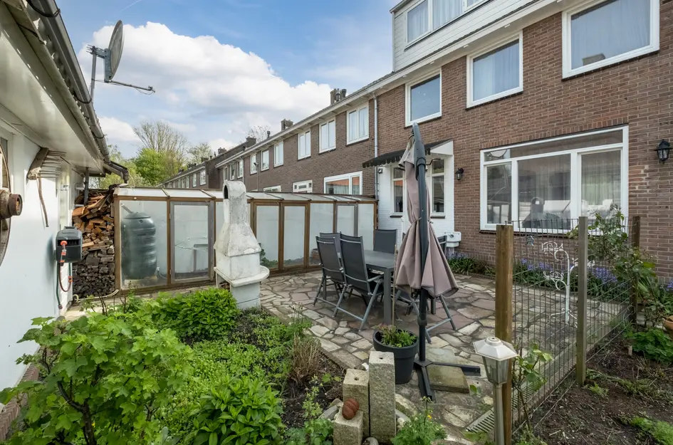 Walraven van Hallstraat 11