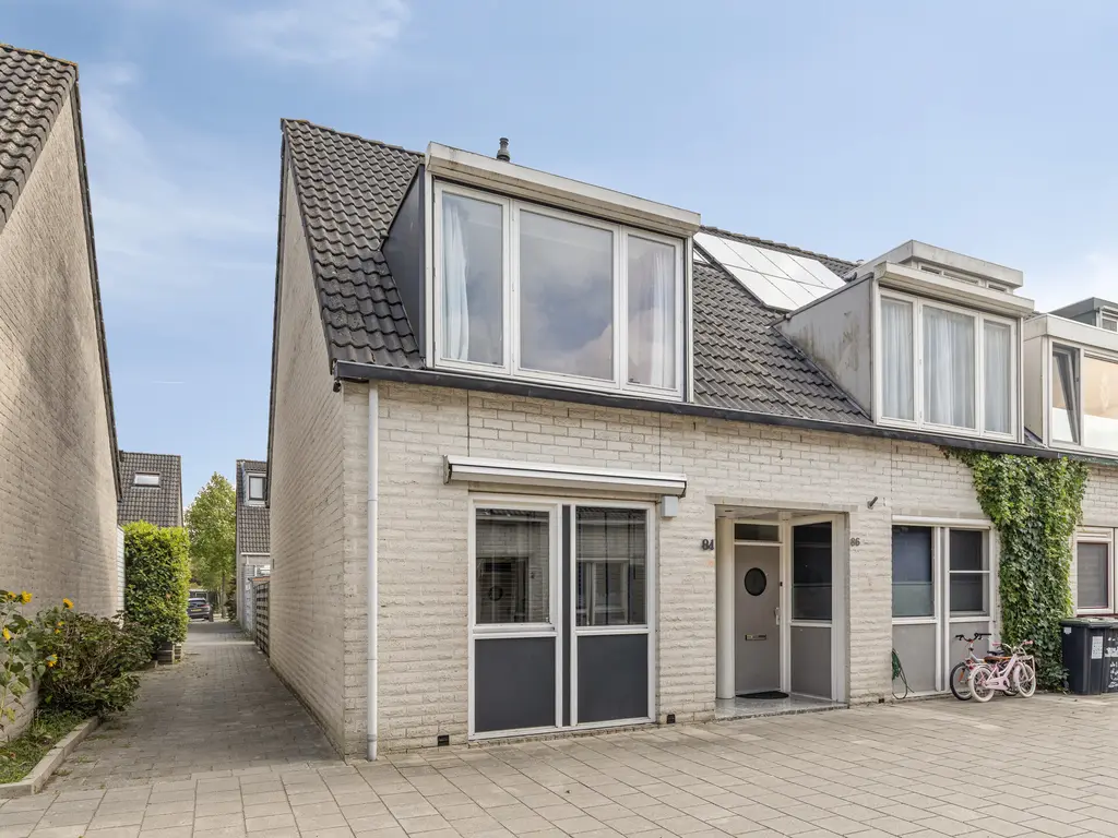 Jelle Posthumapad 84, AMSTERDAM