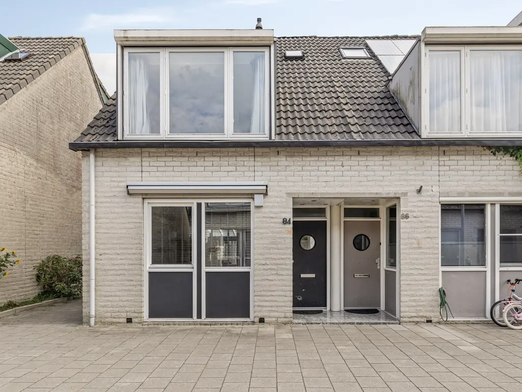 Jelle Posthumapad 84, AMSTERDAM