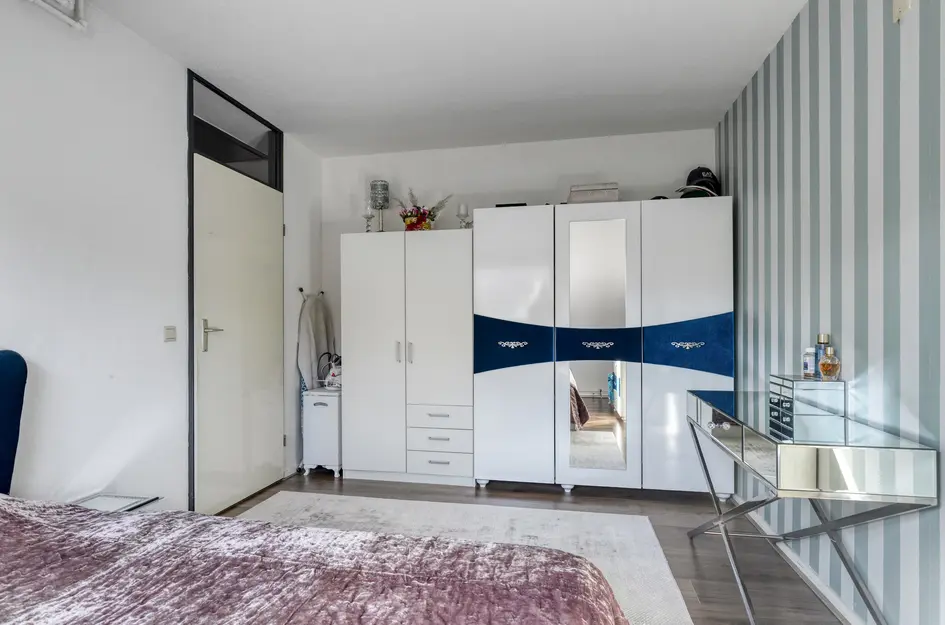 J. Calsstraat 4