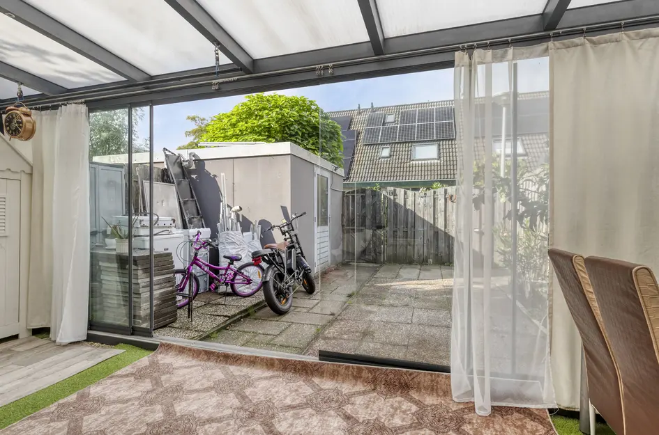 J. Calsstraat 4