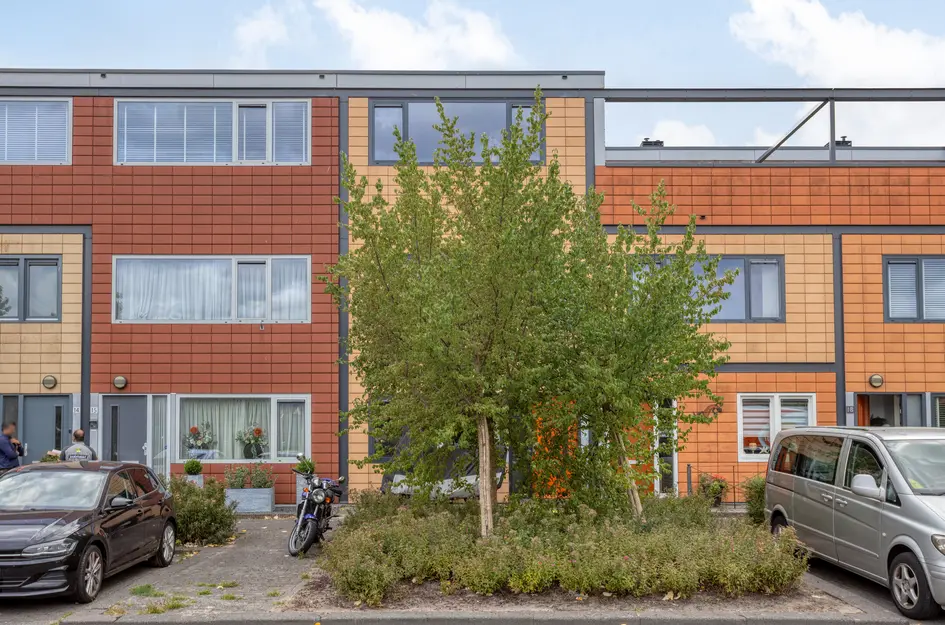 Tahitistraat 16