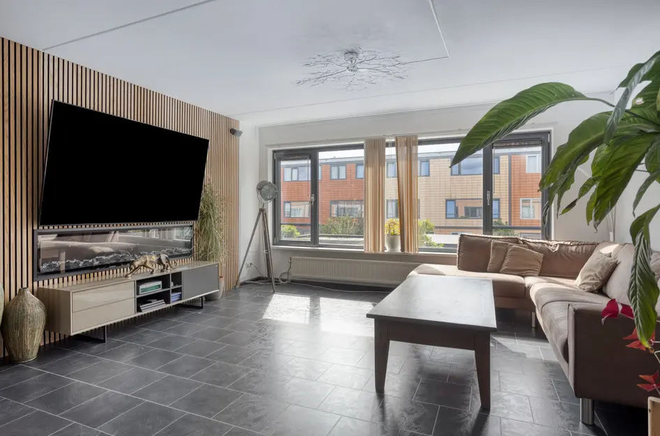 Tahitistraat 16