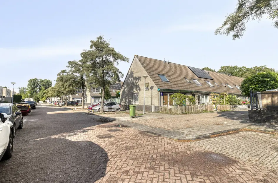 J. Calsstraat 4