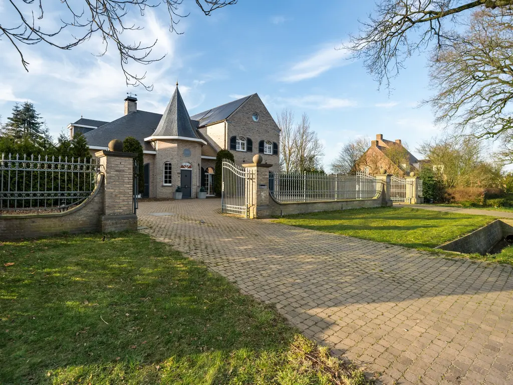 Steenweg Weelde 88  , Poppel