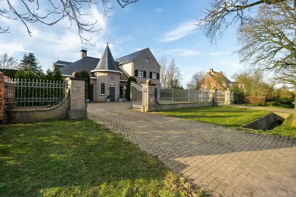 Steenweg Weelde 88  