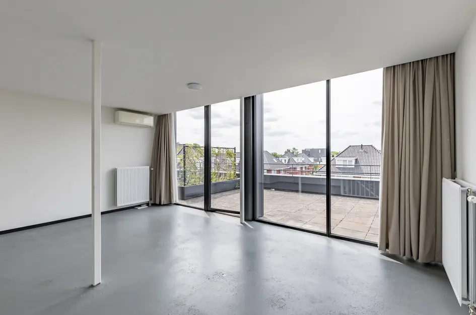 Almystraat 30