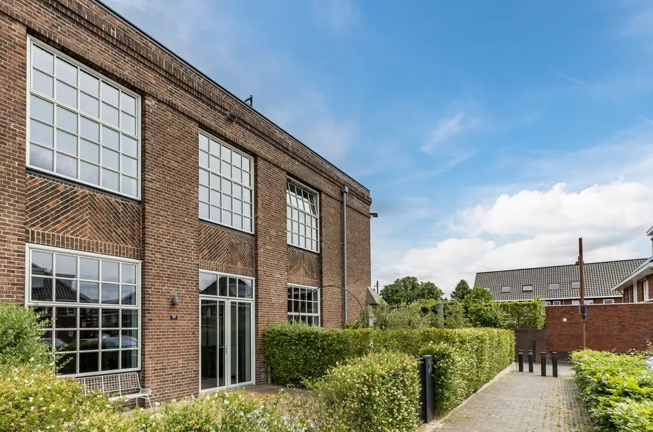 Almystraat 30