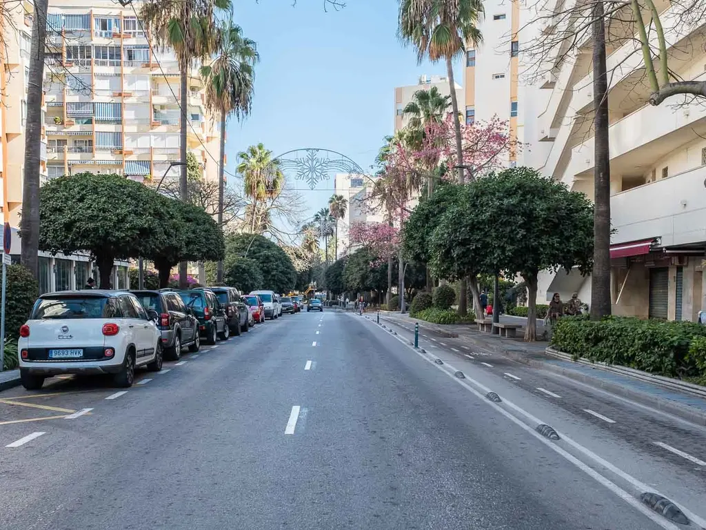 Calle Camilo José Cela 12  , Marbella