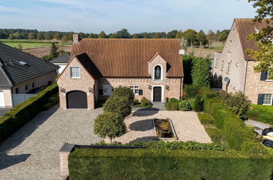 Steenweg Weelde 16  
