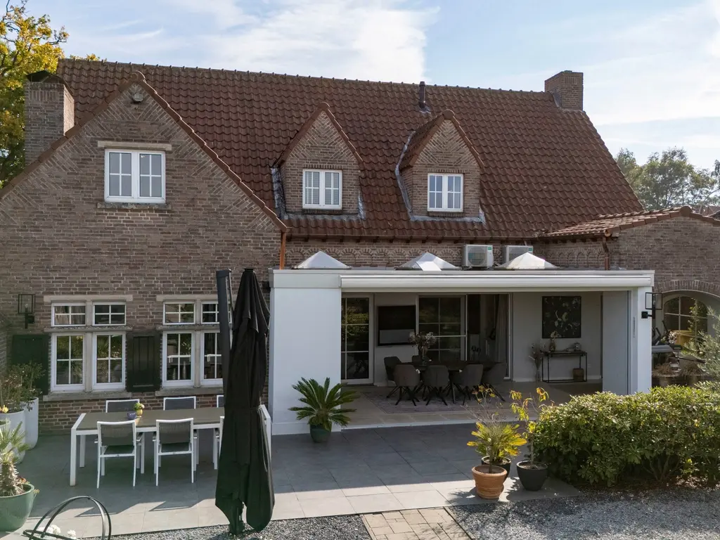 Steenweg Weelde 16  , Ravels