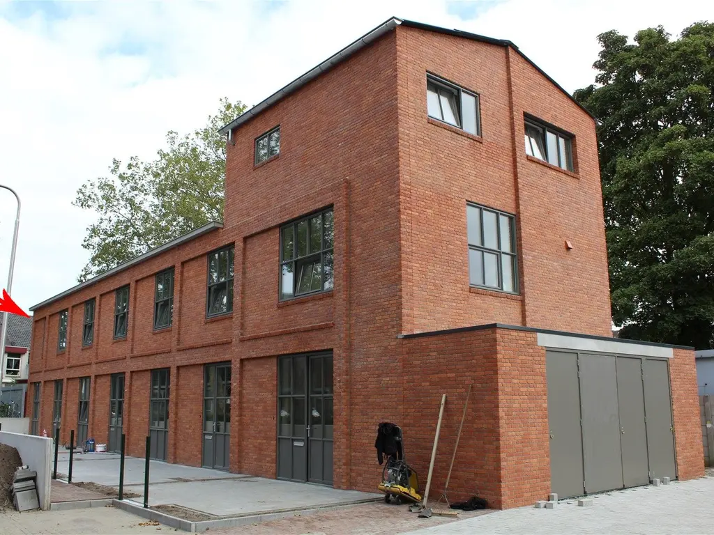 Minderbroederspad 24, Tilburg