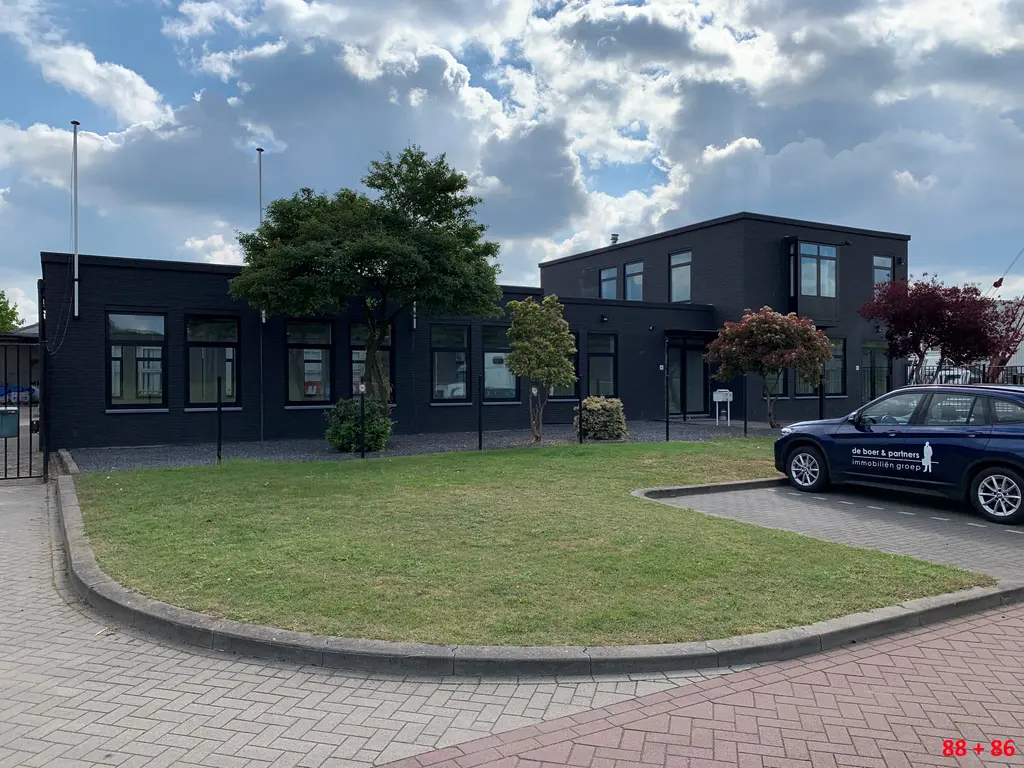 Parallelweg-Oost 86, Vlijmen