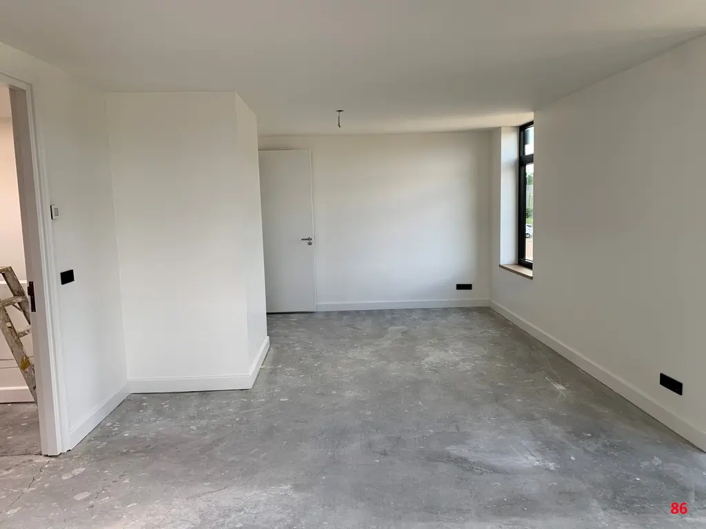 Parallelweg-Oost 86, Vlijmen