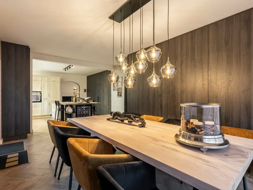 Huzenblek 75  , Ravels