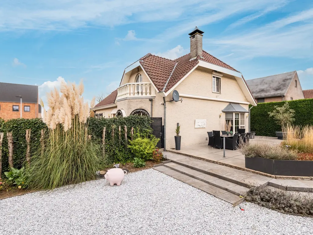 Huzenblek 75  , Ravels