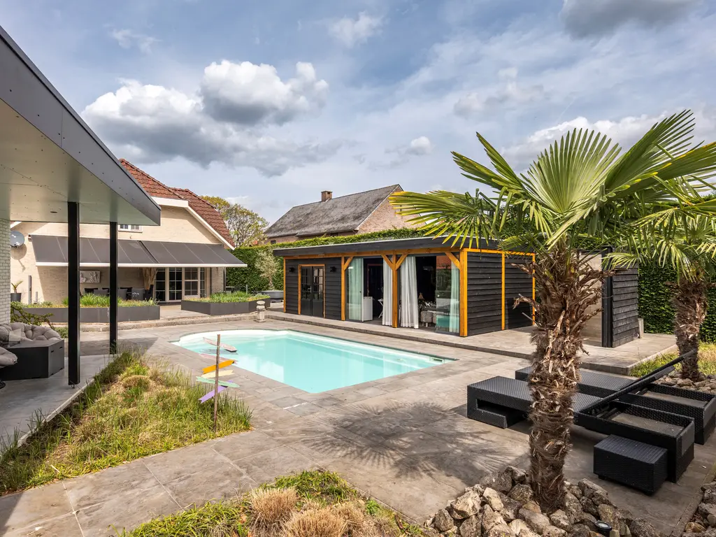 Huzenblek 75  , Ravels