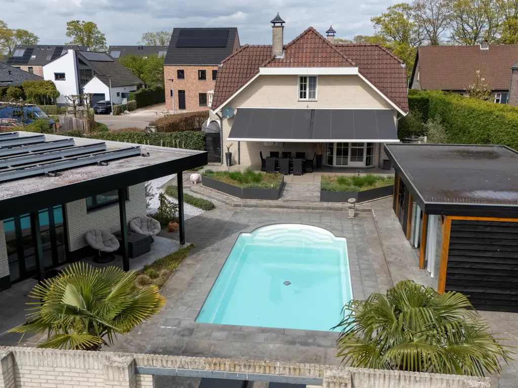 Huzenblek 75  , Ravels