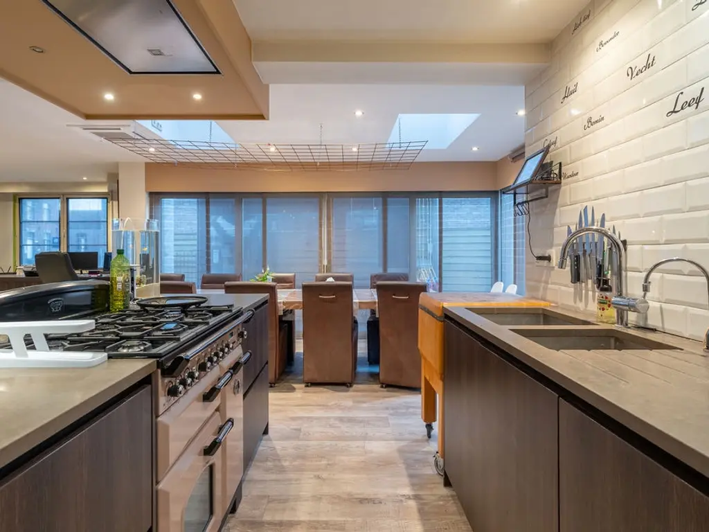 Vooreel 41  , Ravels