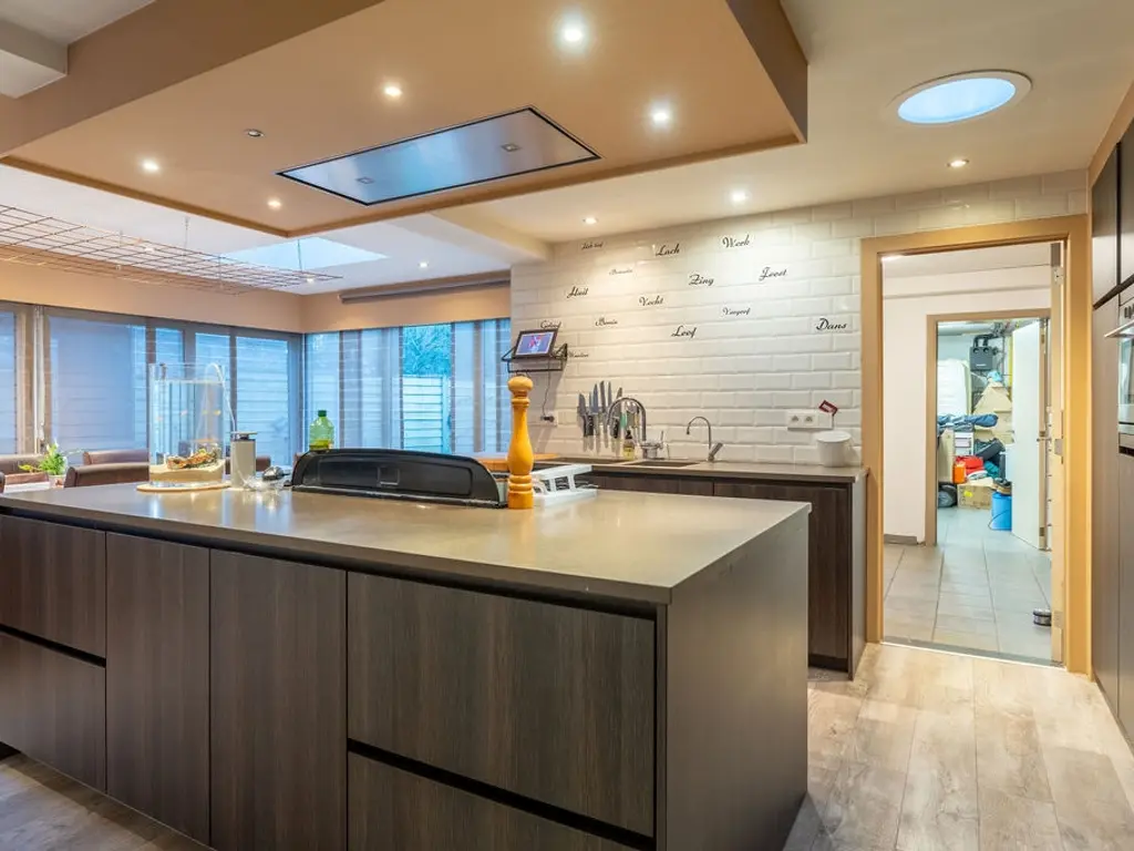 Vooreel 41  , Ravels