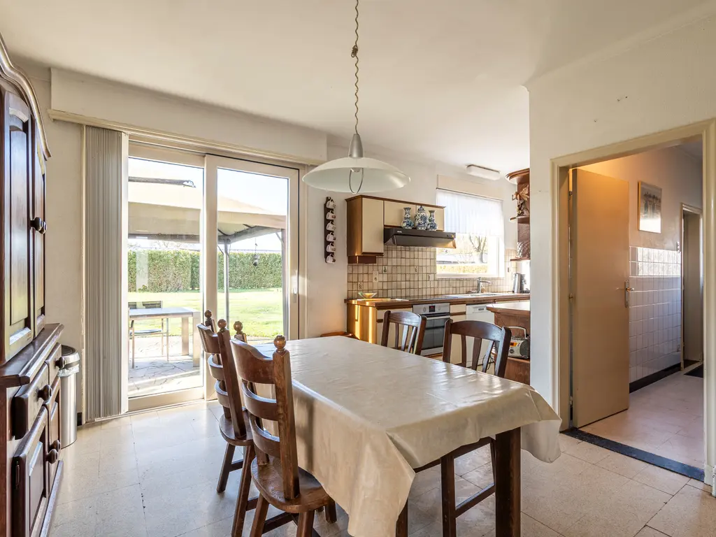 Heesdijk 28  , Poppel