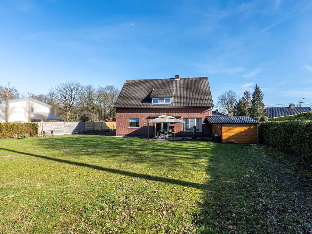 Heesdijk 28  , Poppel