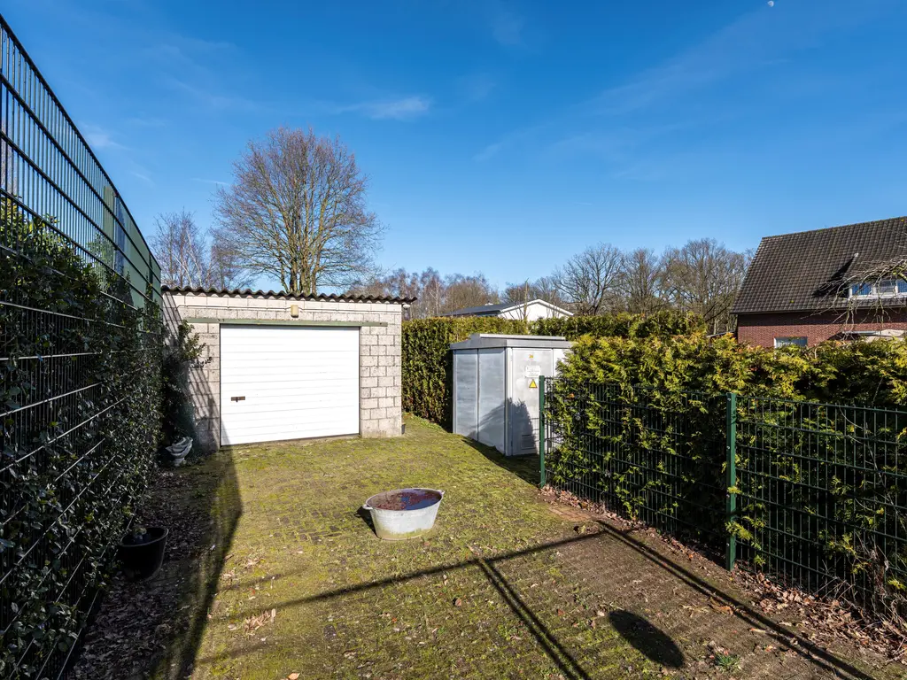 Heesdijk 28  , Poppel