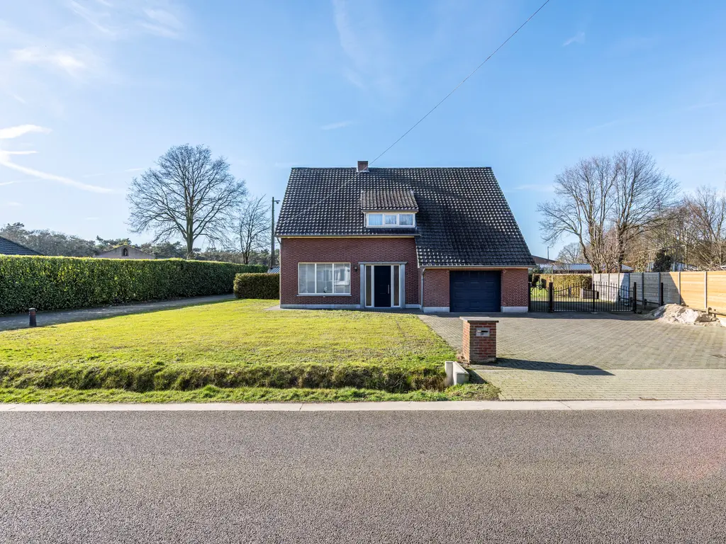 Heesdijk 28  , Poppel