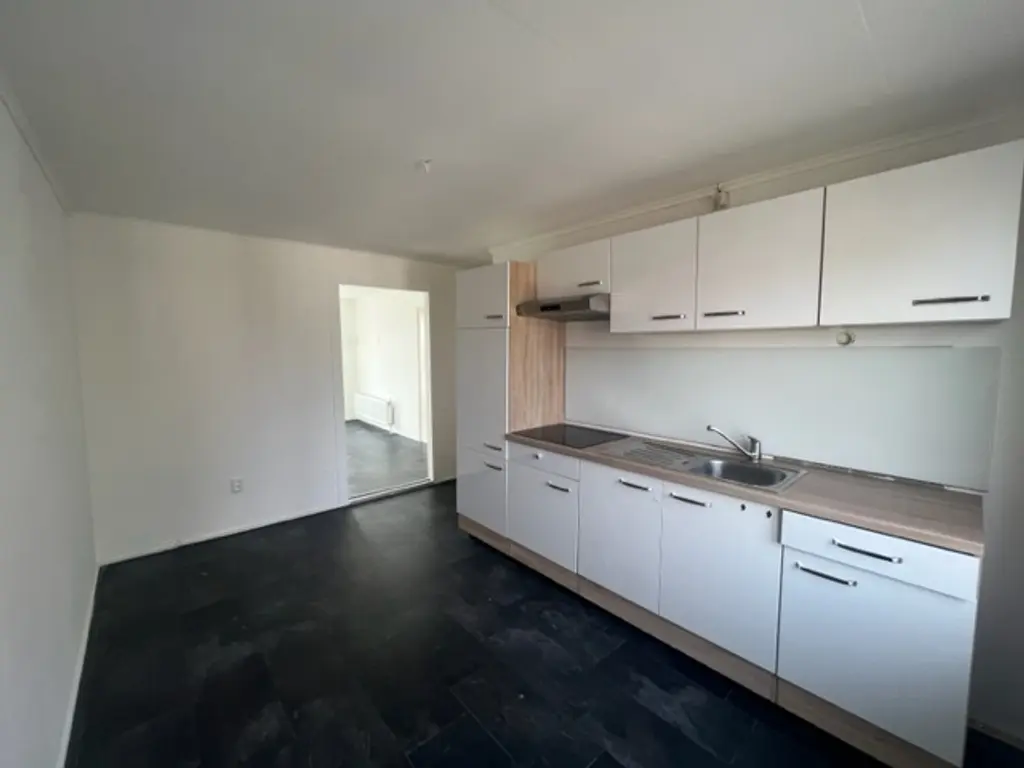 Veldhovenring 84a, Tilburg