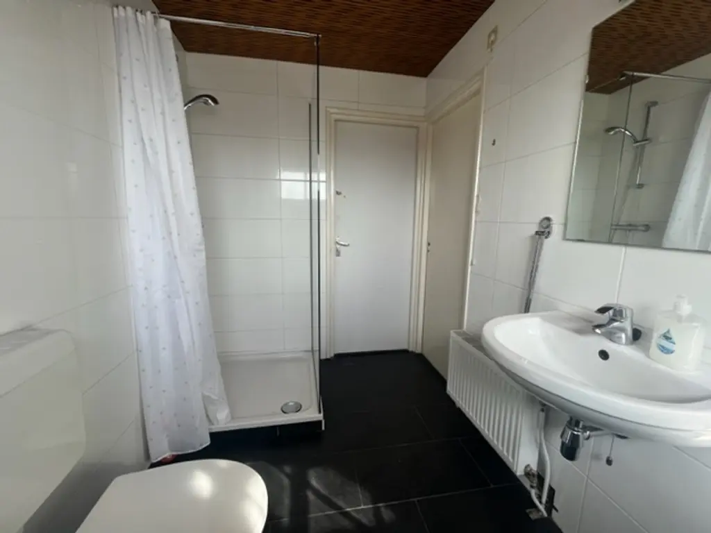 Veldhovenring 84a, Tilburg