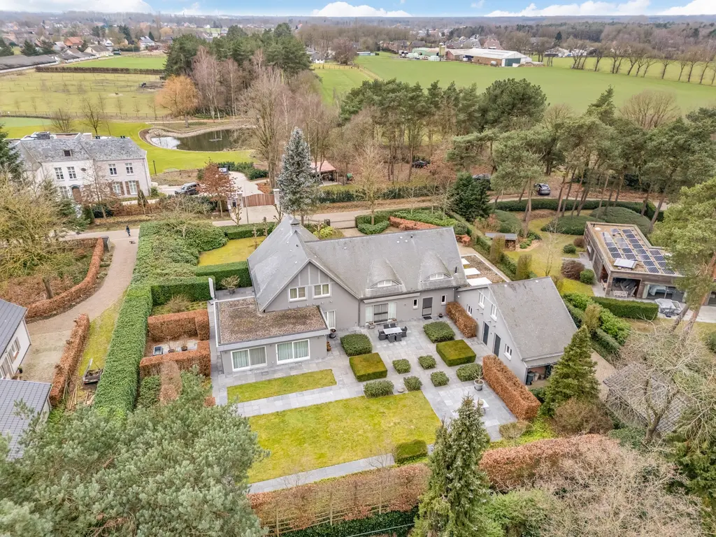 Mereldreef 10  , Pelt