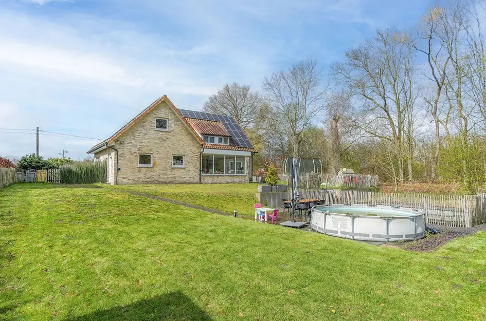 Steenweg op Ravels 305  