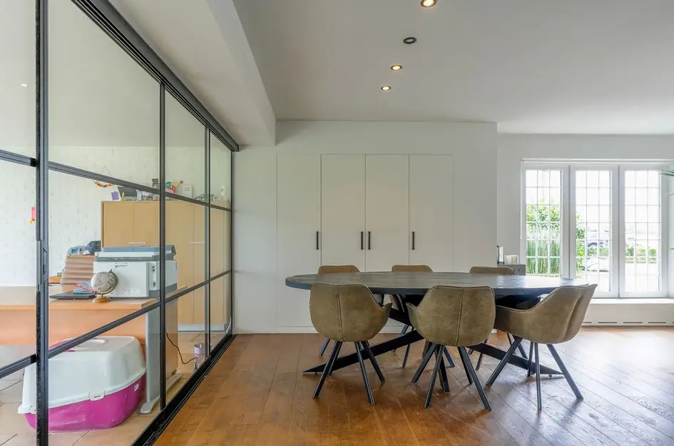 Steenweg op Ravels 305  