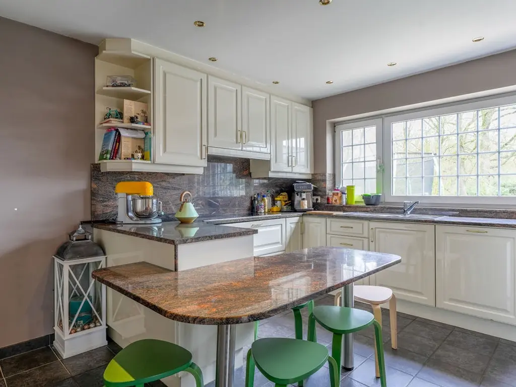 Steenweg op Ravels 305  , Oud-Turnhout